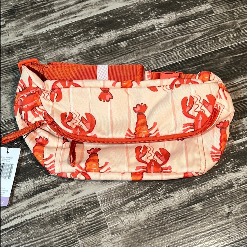 NWT Vera Bradley Lobster Claws Print Large Belt Bag - Picture 3 of 5